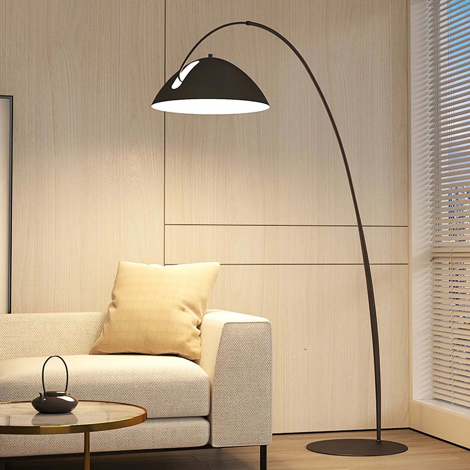 Lampadaire en métal à arc simplifié