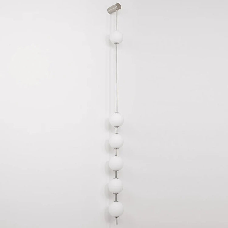 Raffineret Linea Orb messing væglampe