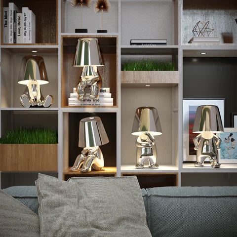 Glarefusion Cute Gold Man Statue LED bordlampe