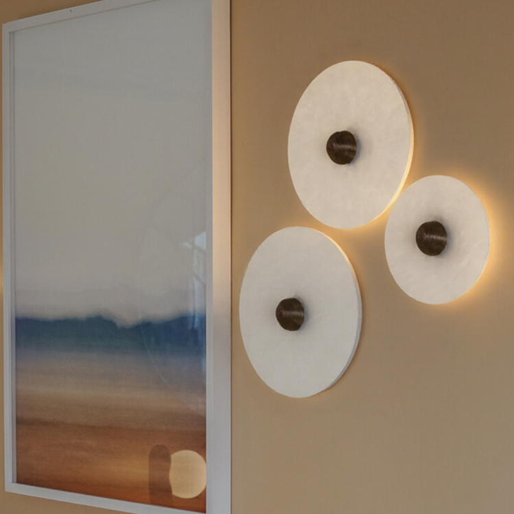 Moderne enkel rund alabast væglampe