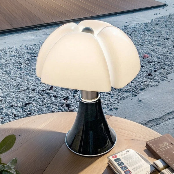 flower-table-lamp-black