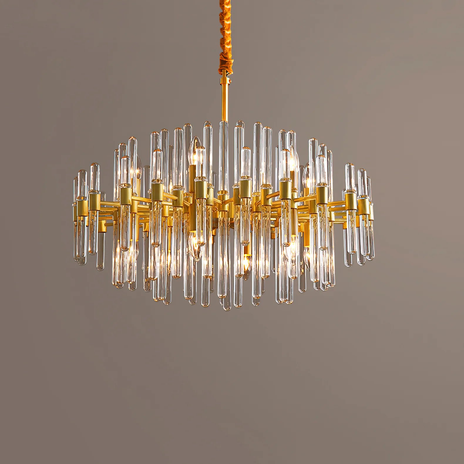 Lampadario di grandezza vittoriana
