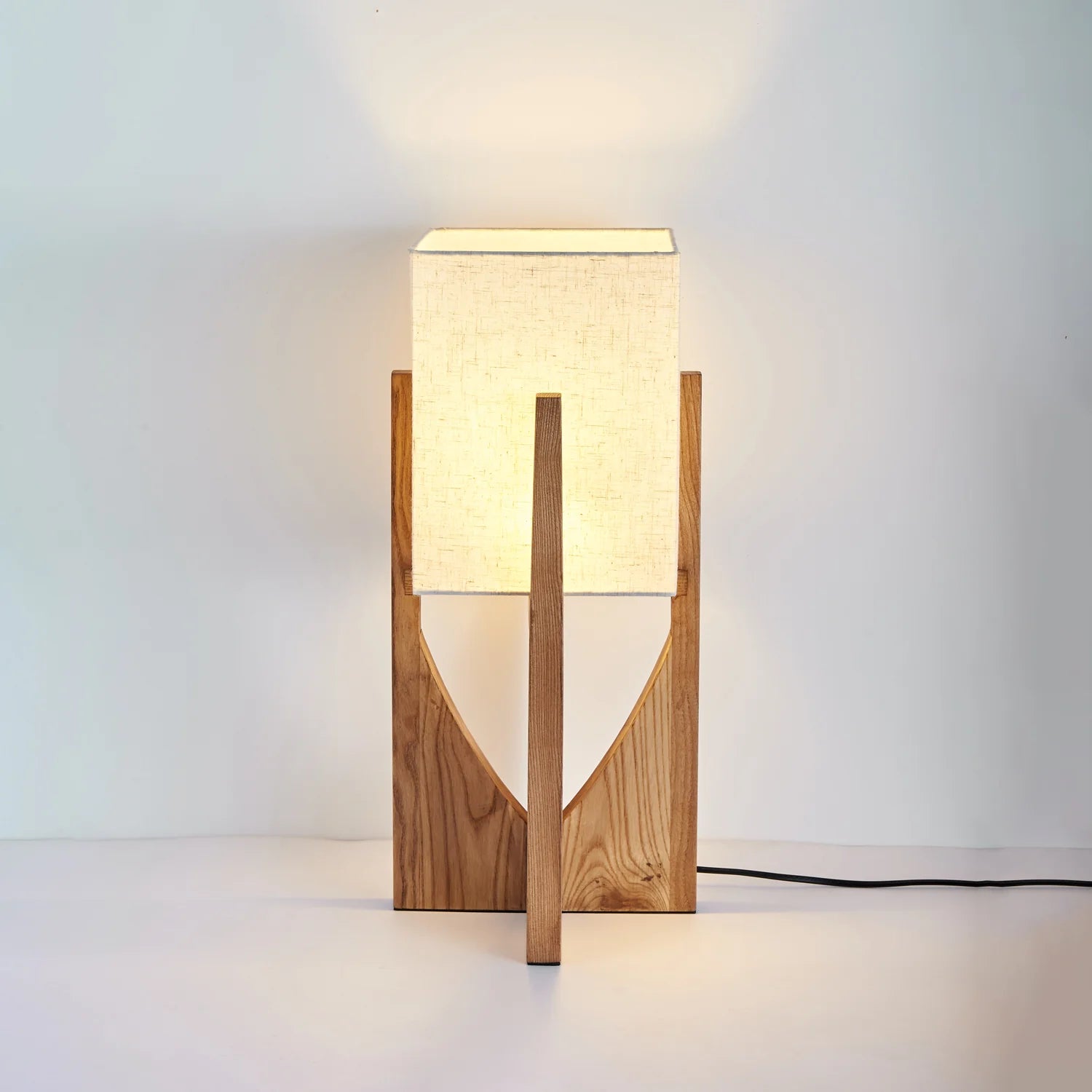 Lampadaire rustique en tissu en forme de U