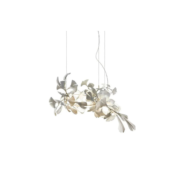 Lampadario con foglie dorate di ginkgo