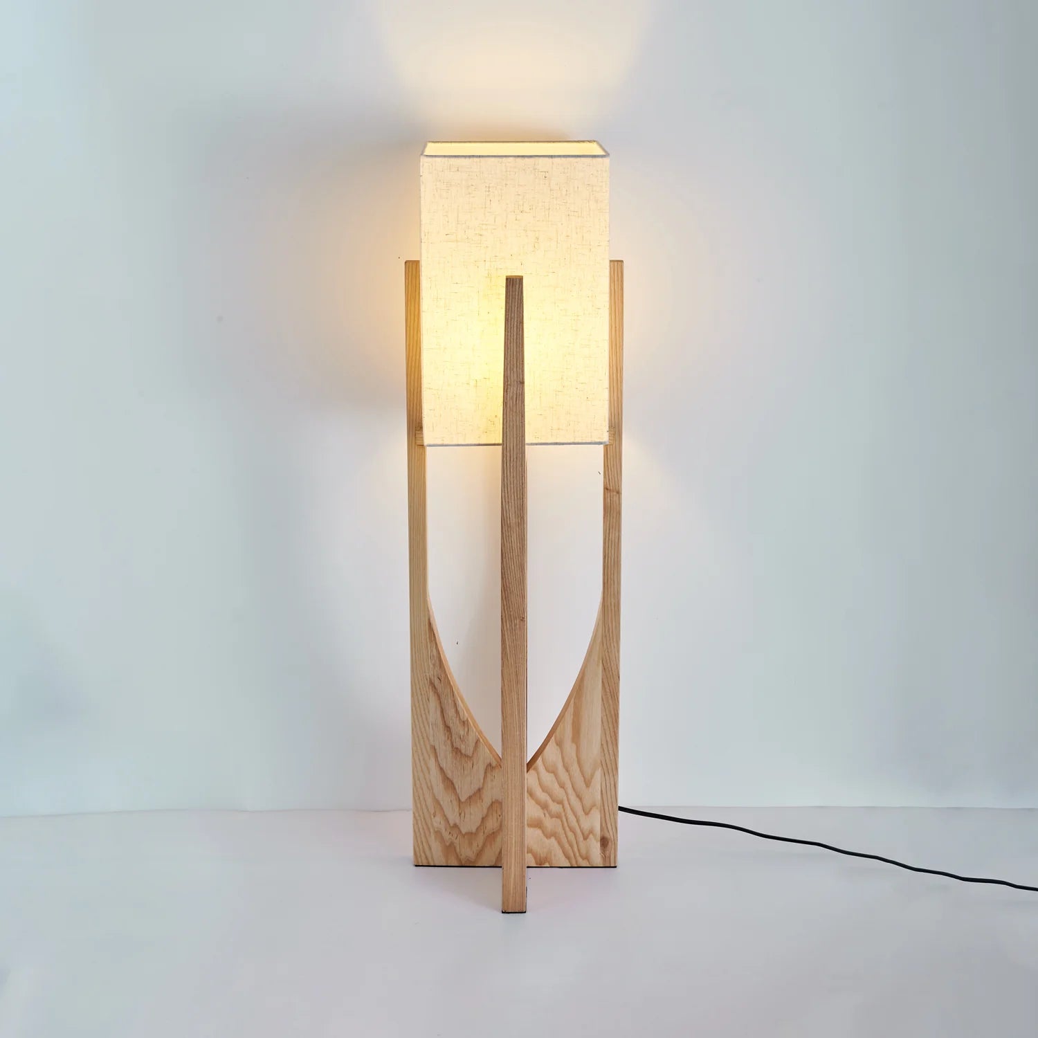 Lampadaire rustique en tissu en forme de U