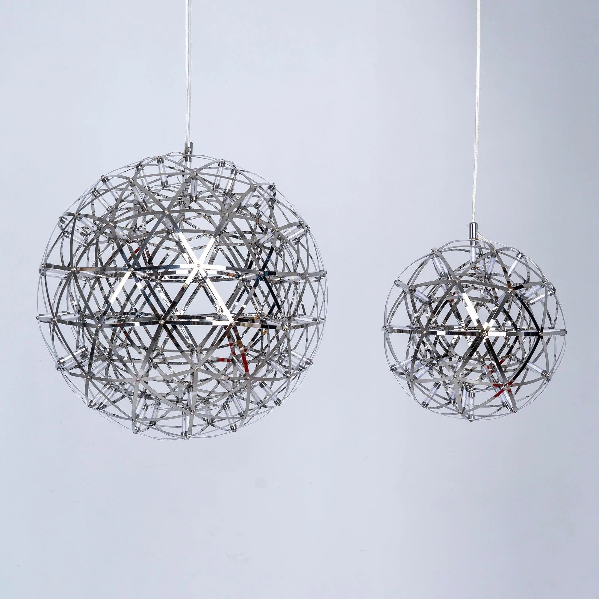 Lampada a sospensione a sfera in argento lucido