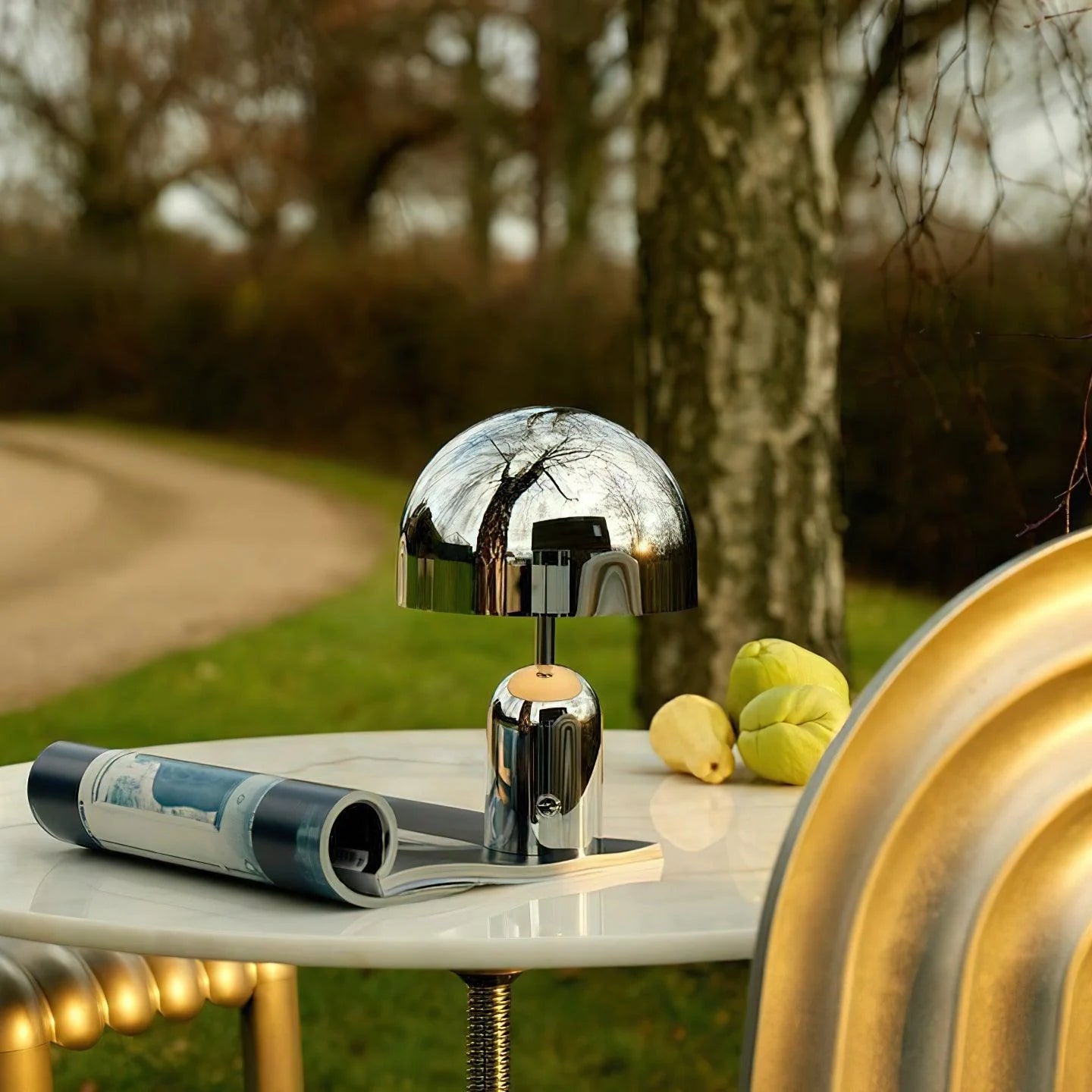 Modern Metallic Dome Iron Table Lamp