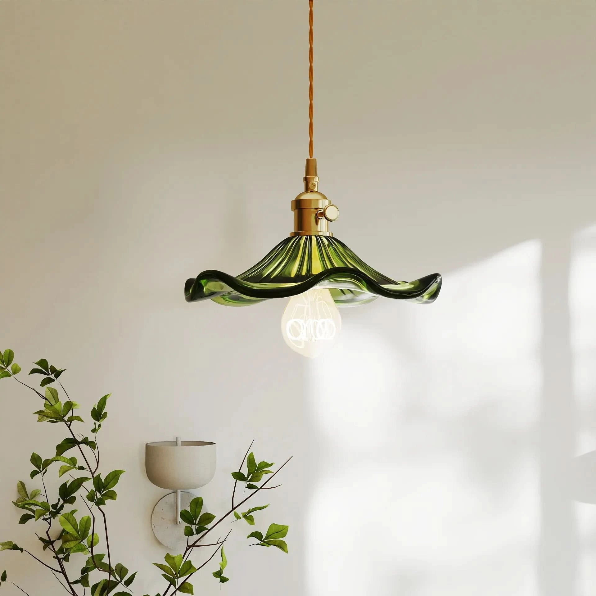 Lampada a sospensione Glarefusion con fiori di ibisco in vetro vintage