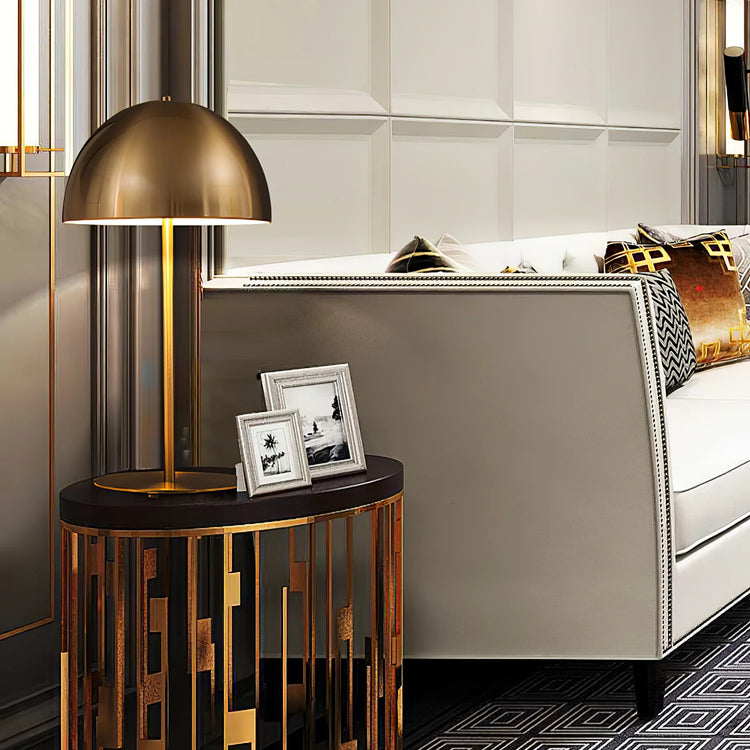 Finurlig kuppel jern bordlampe