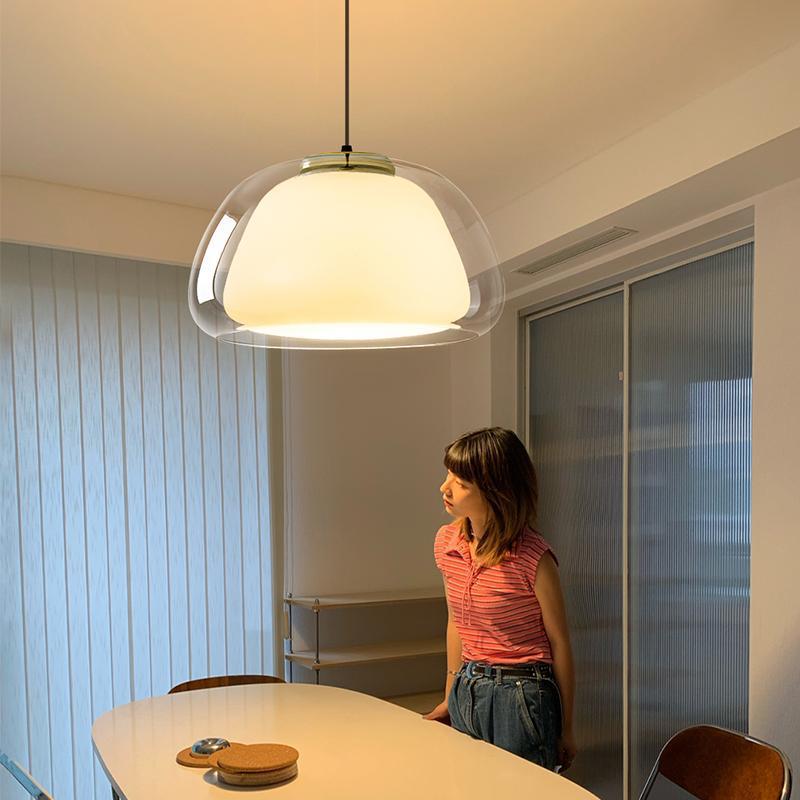 Lampada a sospensione moderna in vetro lattimo