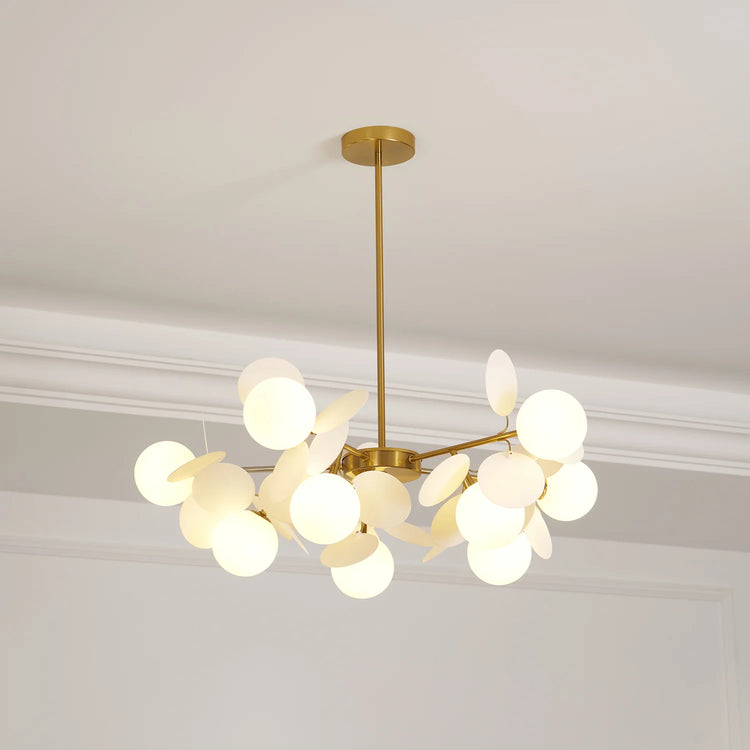 Moderne afrundede kugler i glas lysekrone