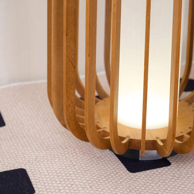 Modern Ribbed Acrylic Table Lamp