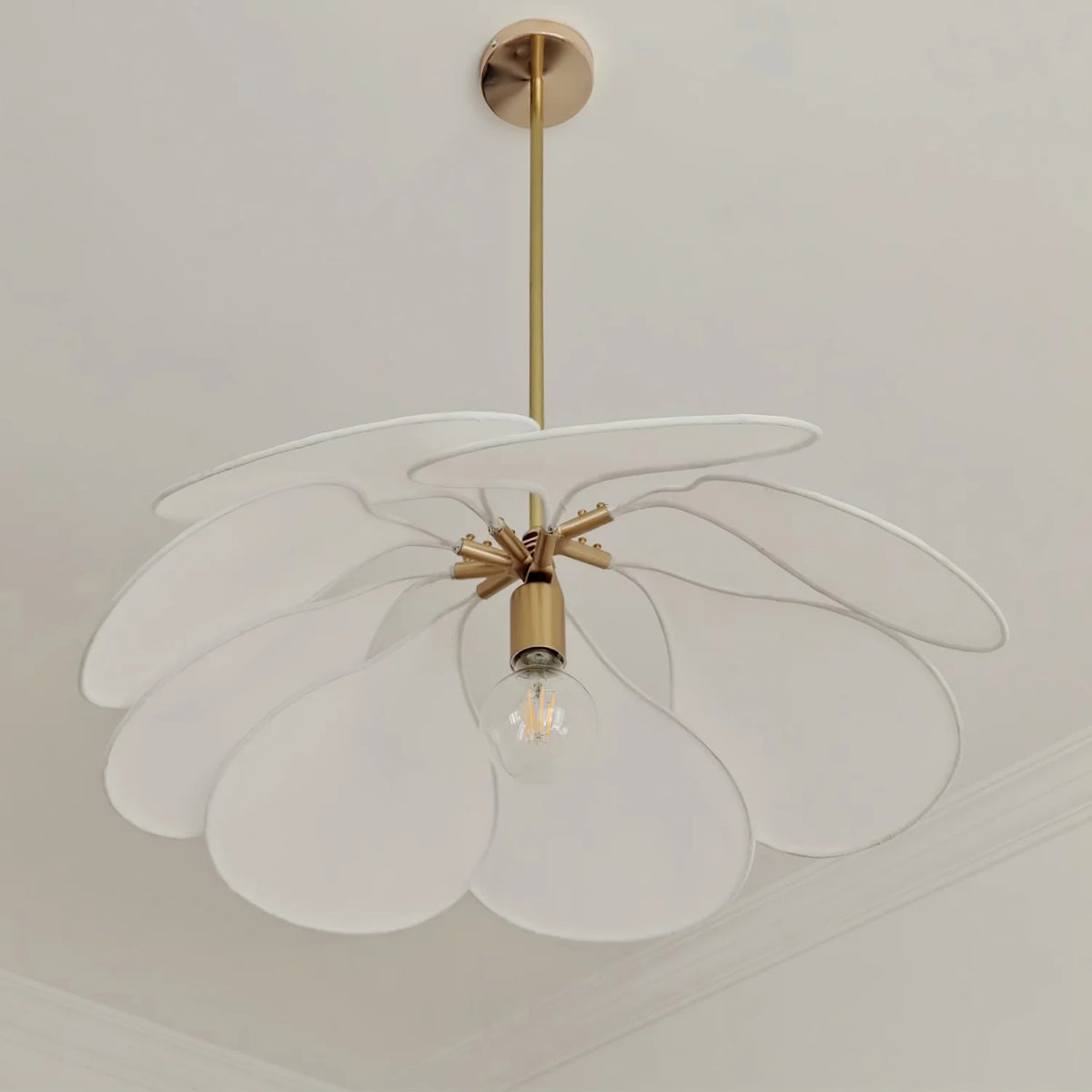 Petaline Grace Anhänger Licht