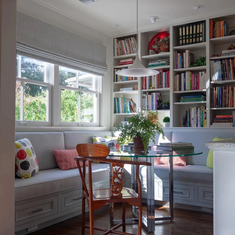 Stilfuld buelampe i aluminium