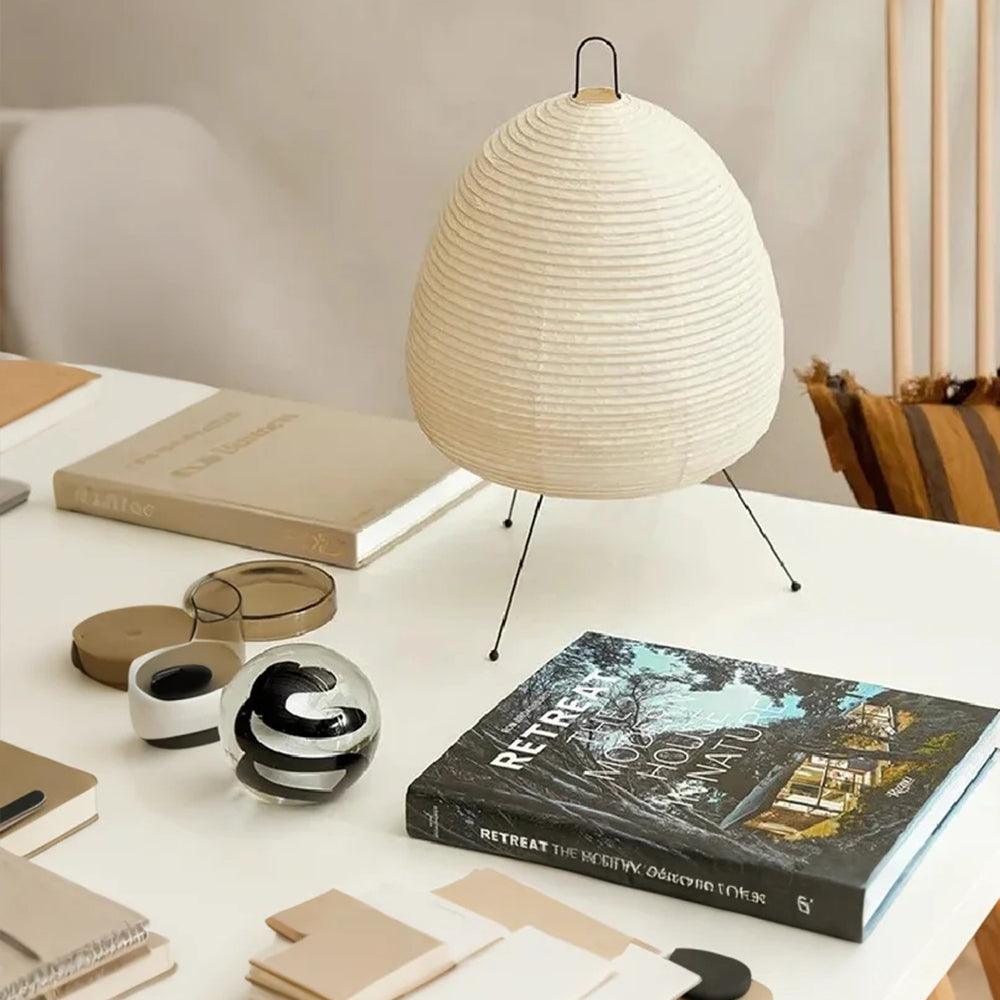 Lampada da tavolo in carta di riso