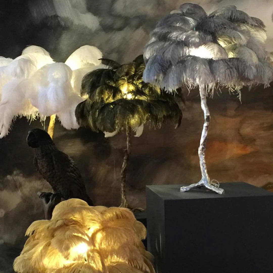 Elegant Palm Feathered Table Lamp