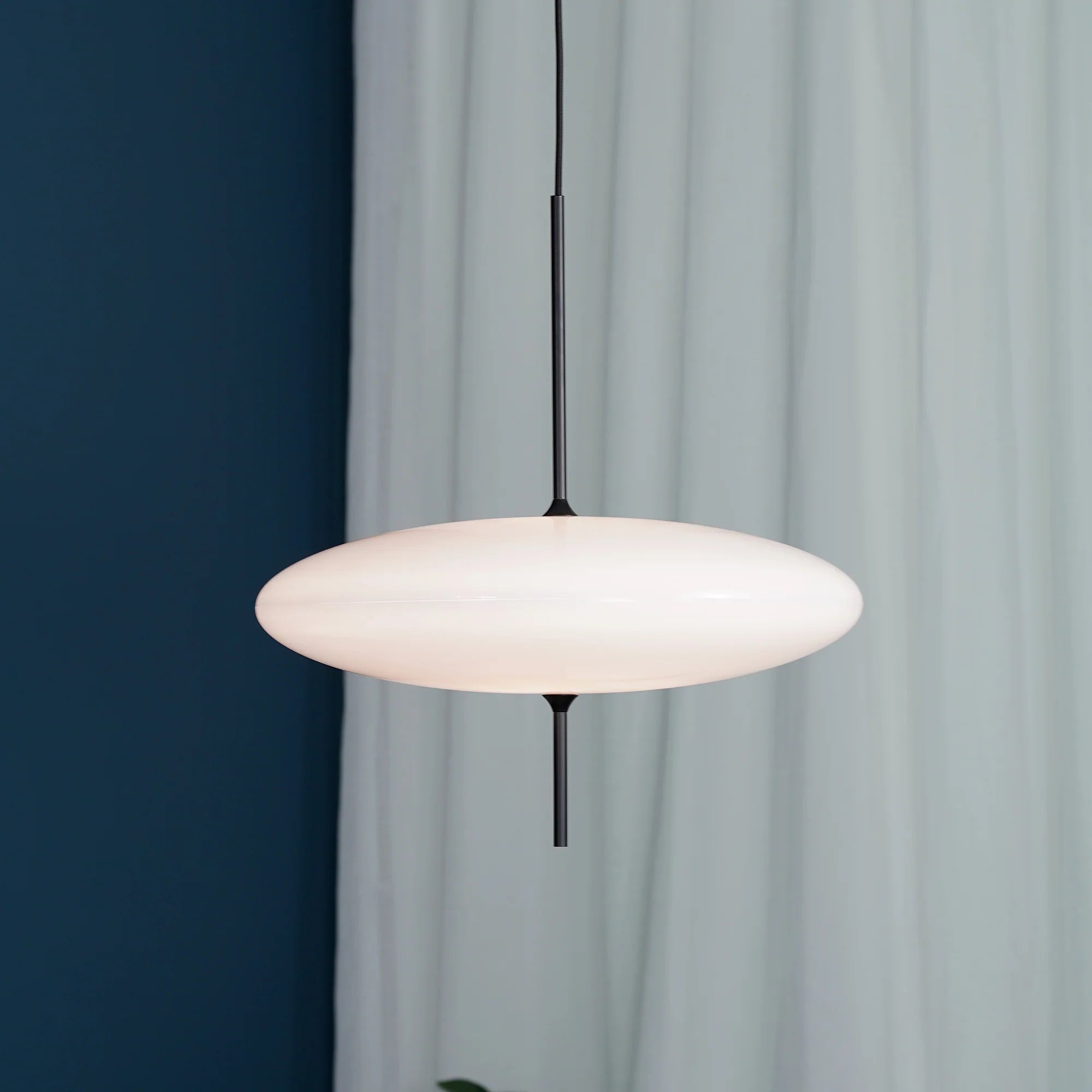 Lampada a sospensione celeste