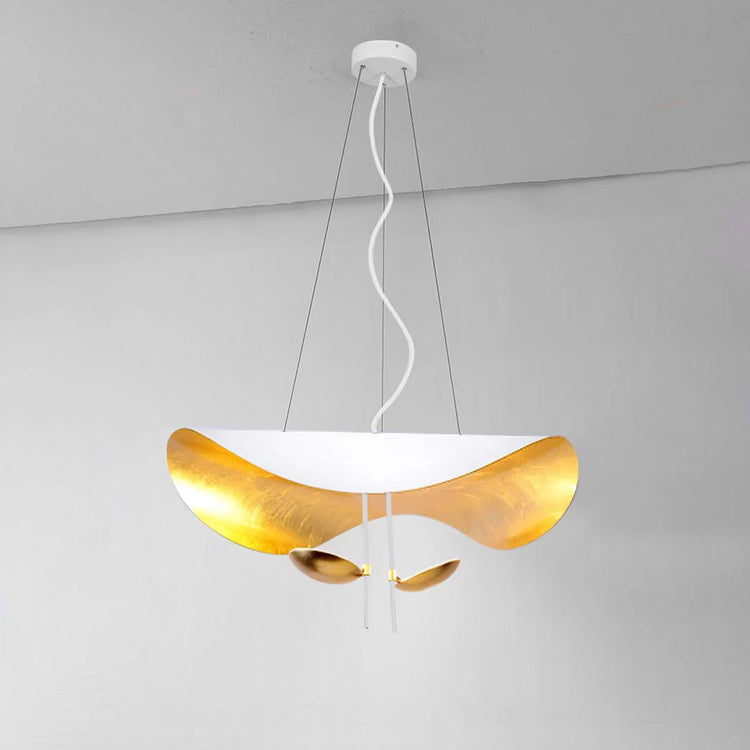 Stilfuld kurve metal pendel