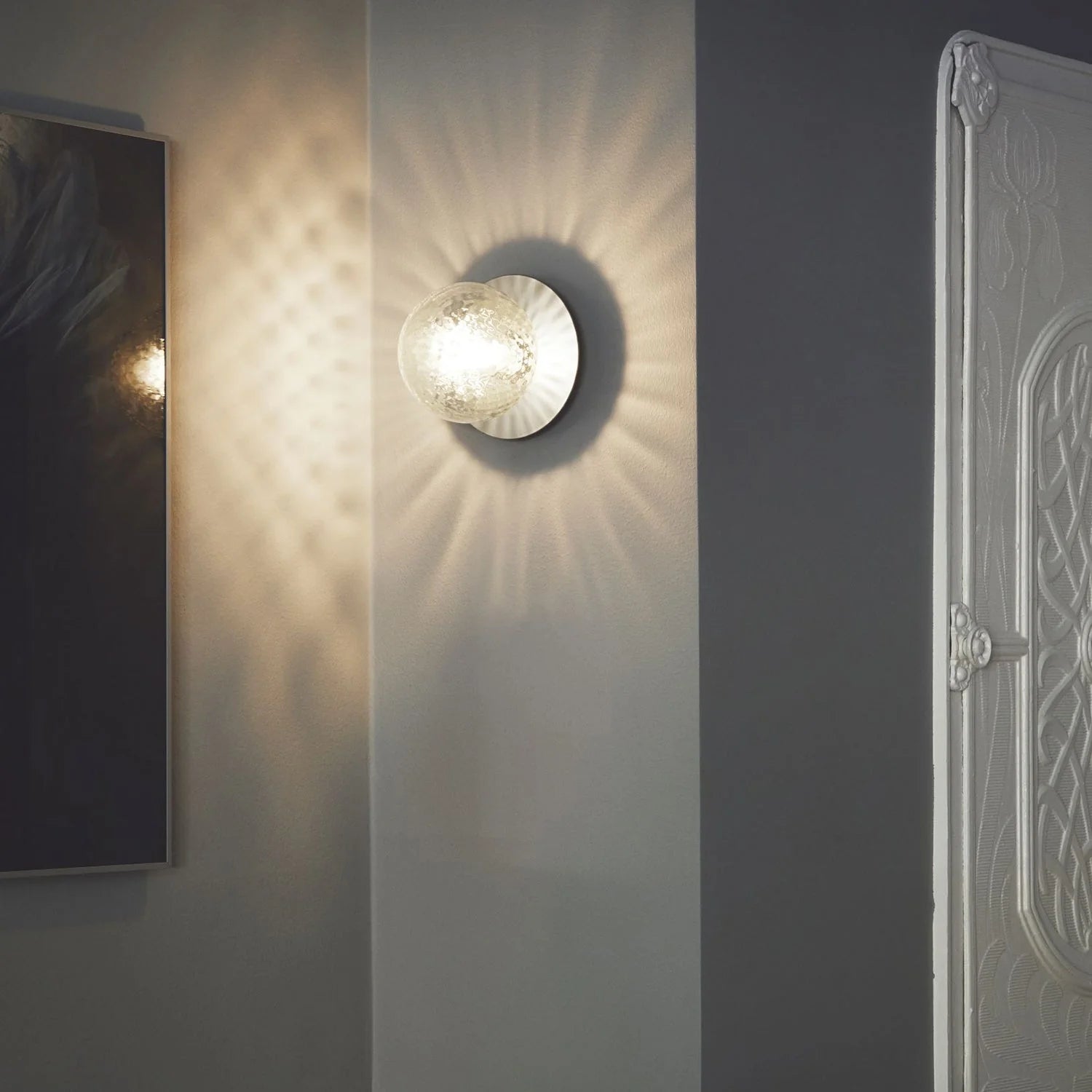 Snygg vägglampa i glas