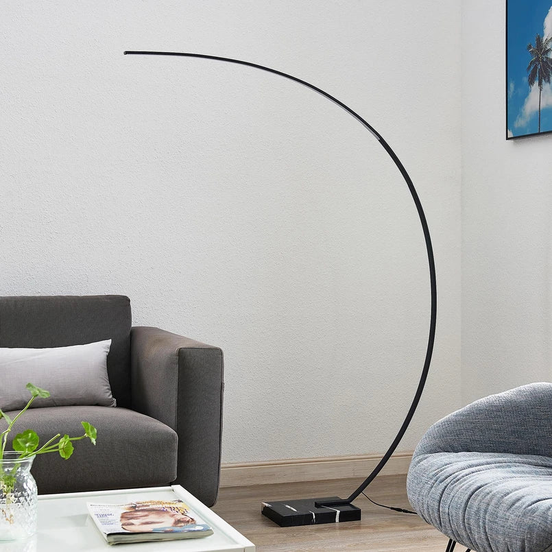Lampadaire moderne en aluminium en forme de croissant