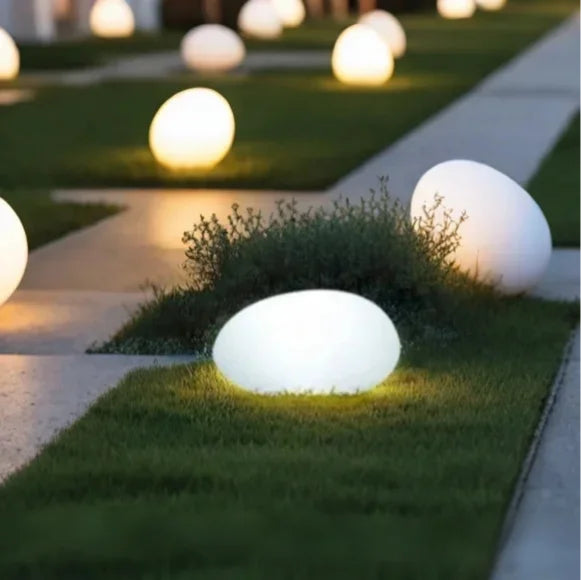 Modern Solar Cobblestone Light