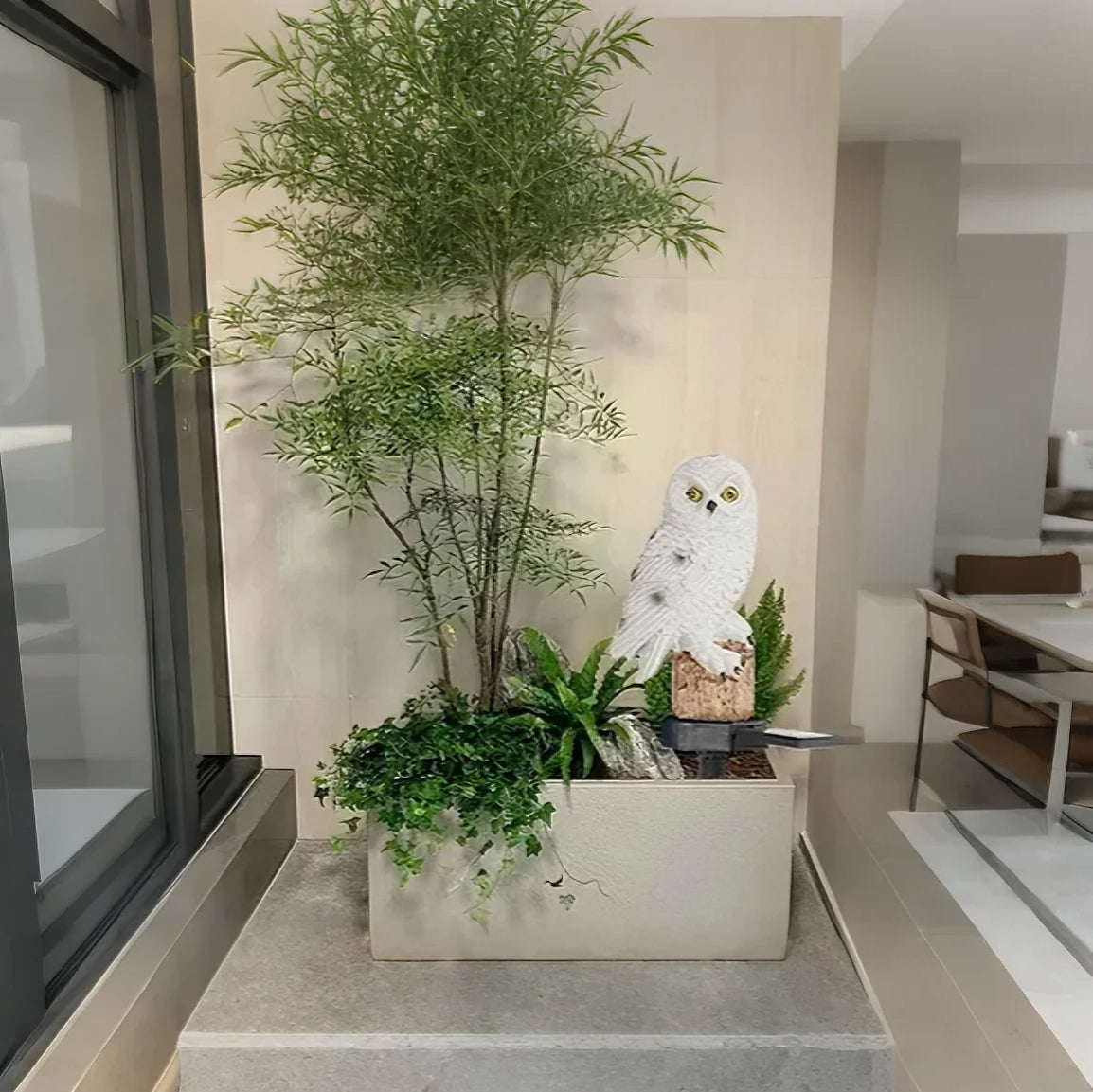Lampe solaire créative en forme de hibou.