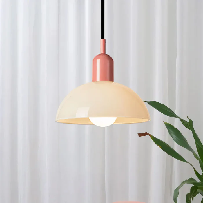 Lampada a sospensione a forma di ciotola colorata
