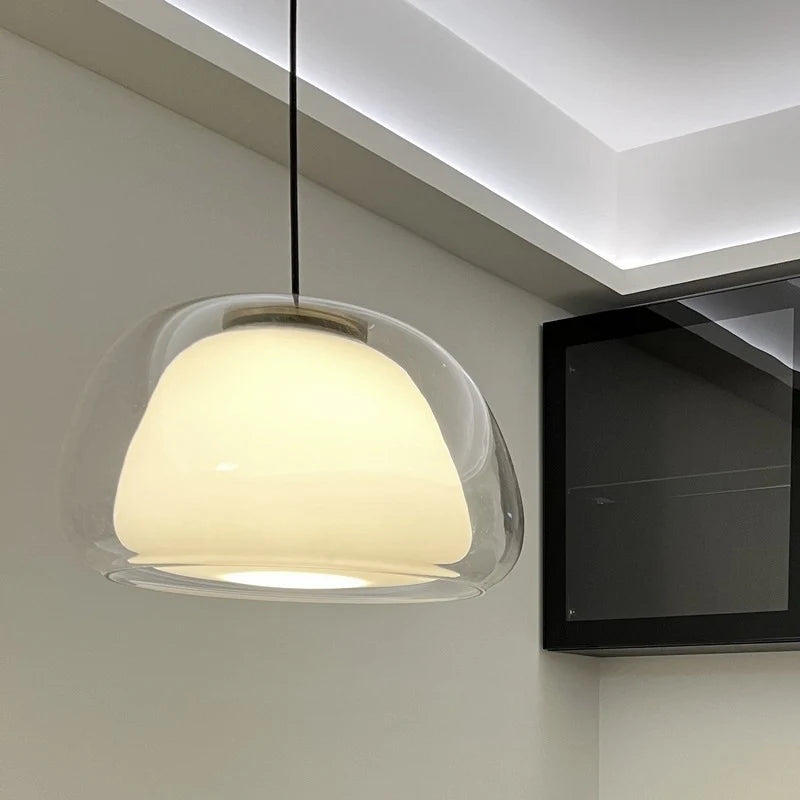 Lampada a sospensione moderna in vetro lattimo