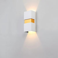 Moderne rechteckige Doppelkopf -LED -Wandlampe im Freien