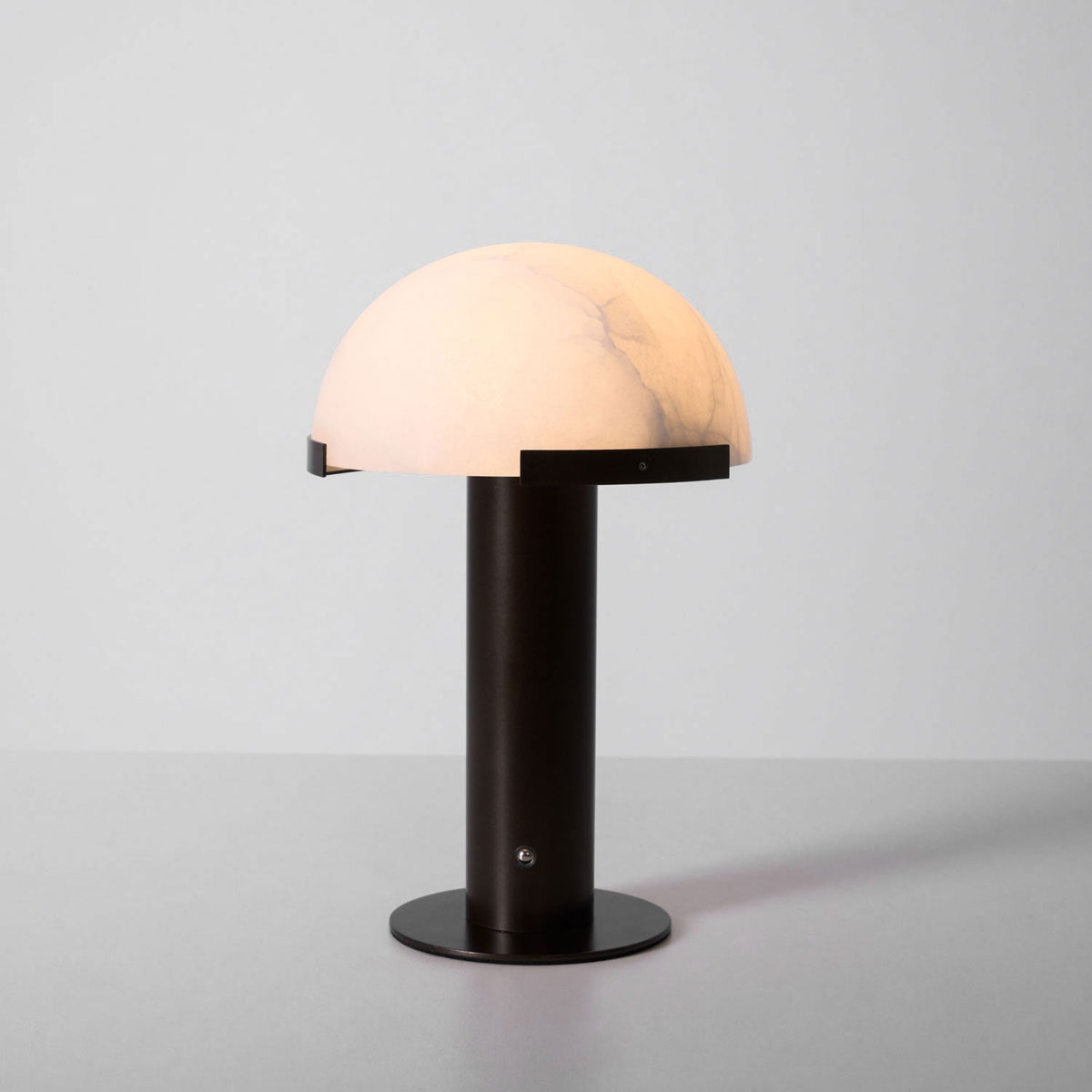 Lume Alabaster bordlampe