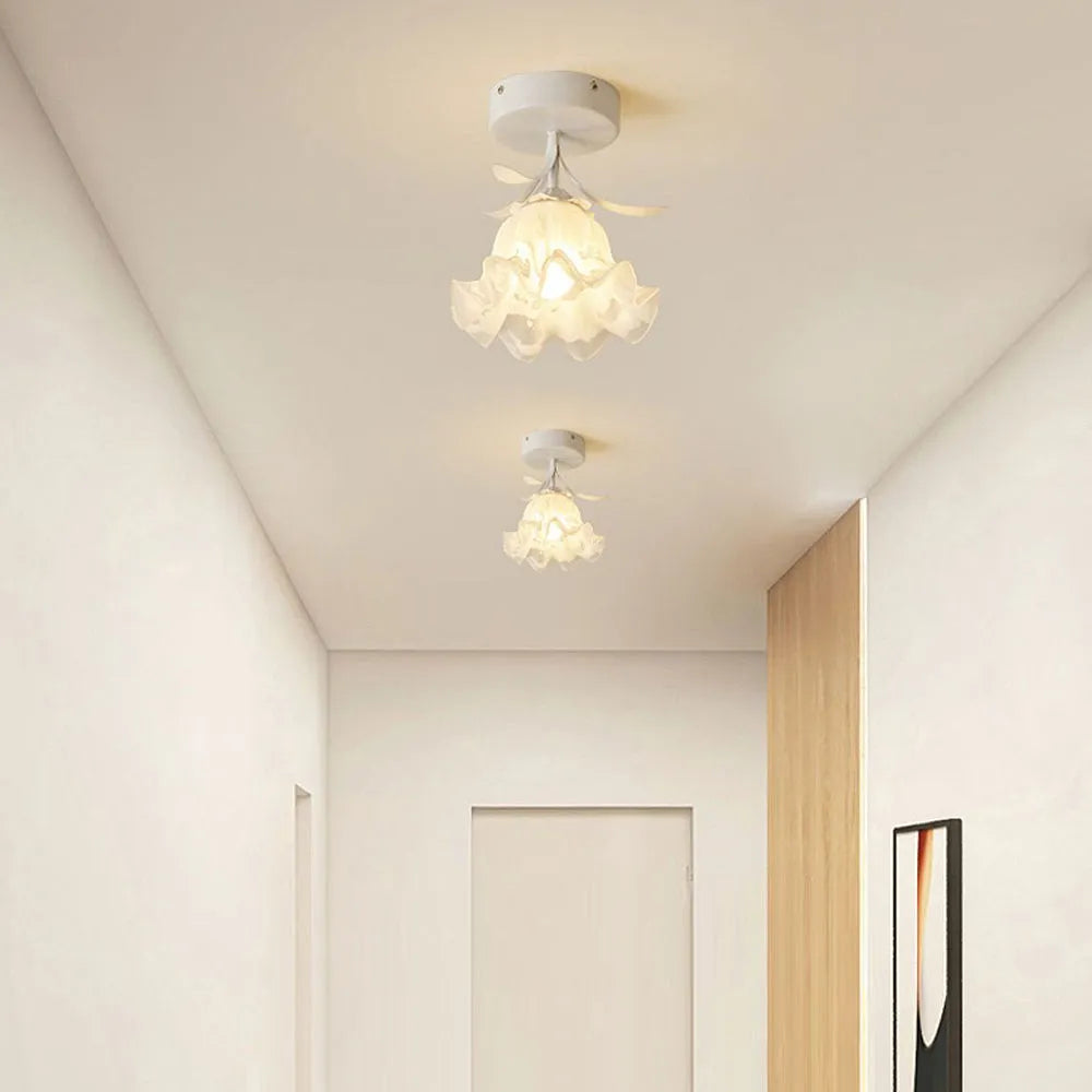 French-Style Stained Glass Flower Lamp