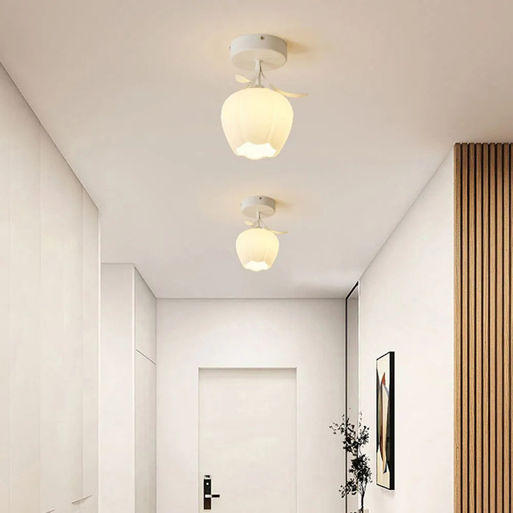 Lampe à fleurs en vitrail de style français