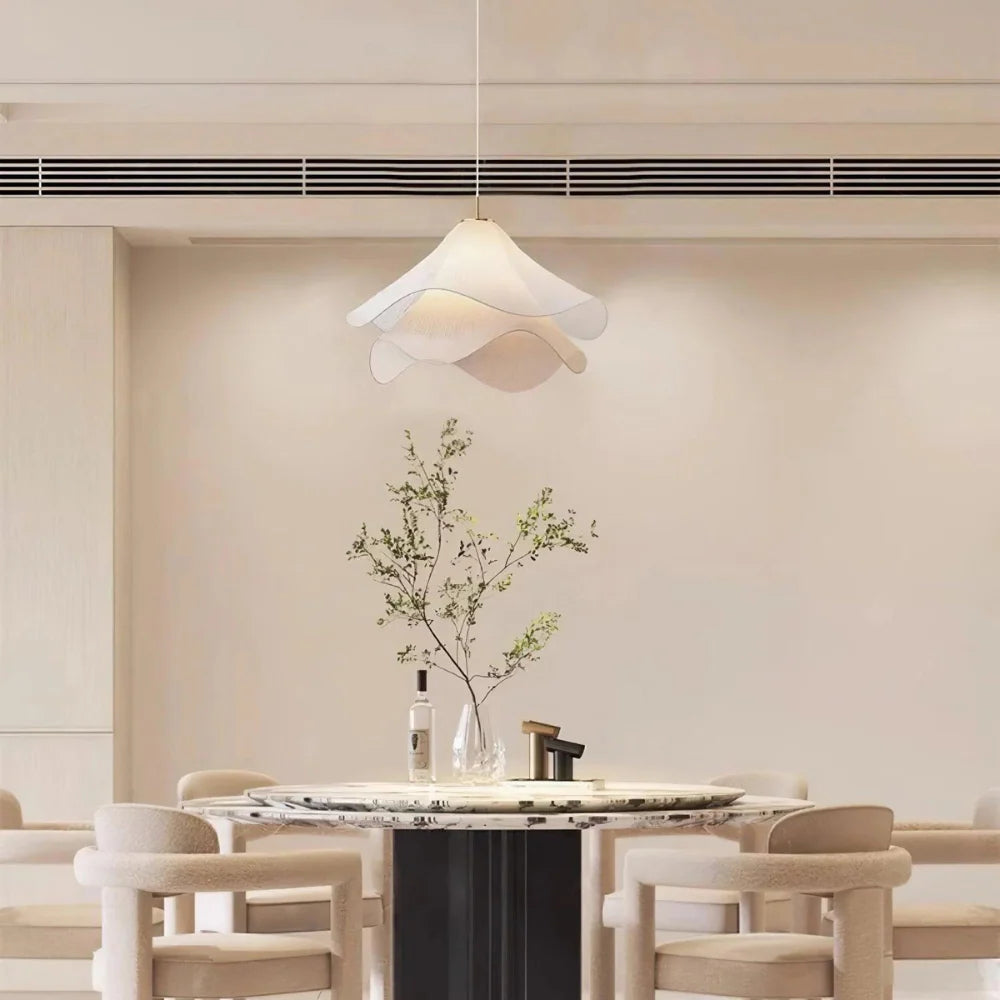 Luce a sospensione in tessuto di gelatina creativa