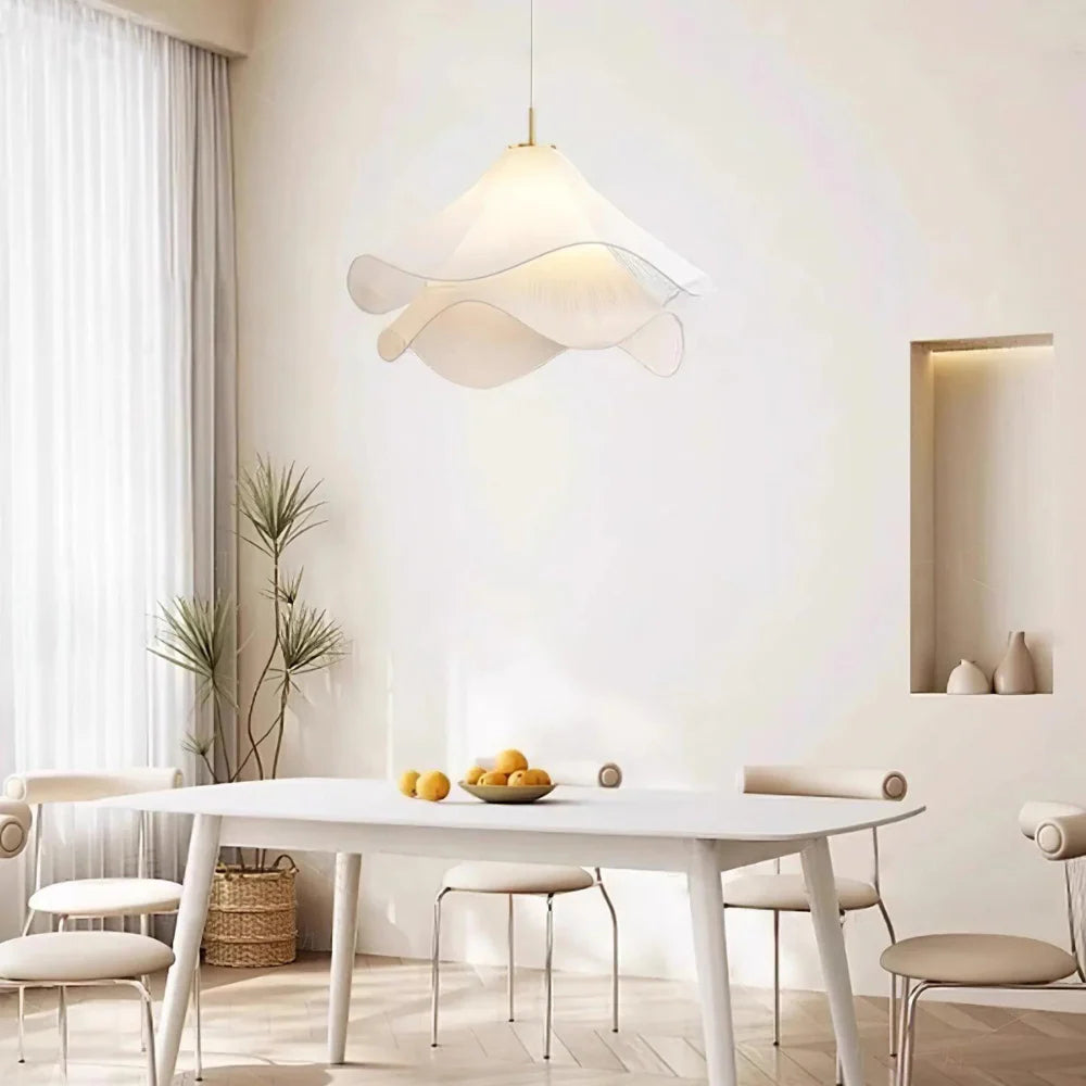 Luce a sospensione in tessuto di gelatina creativa