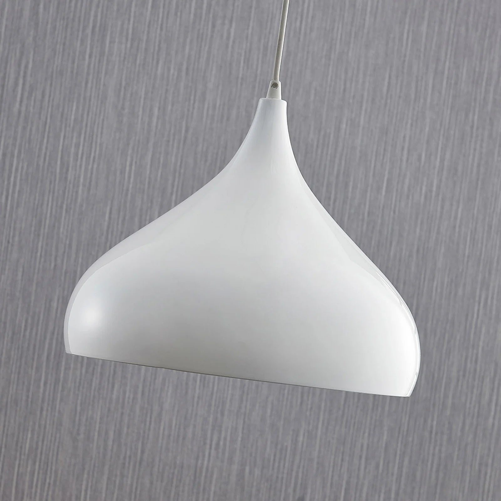 Lampada a Sospensione Minimalista a Campana in Metallo