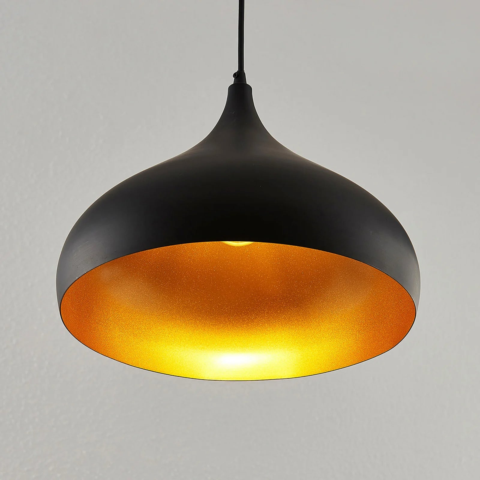 Lampada a Sospensione Minimalista a Campana in Metallo