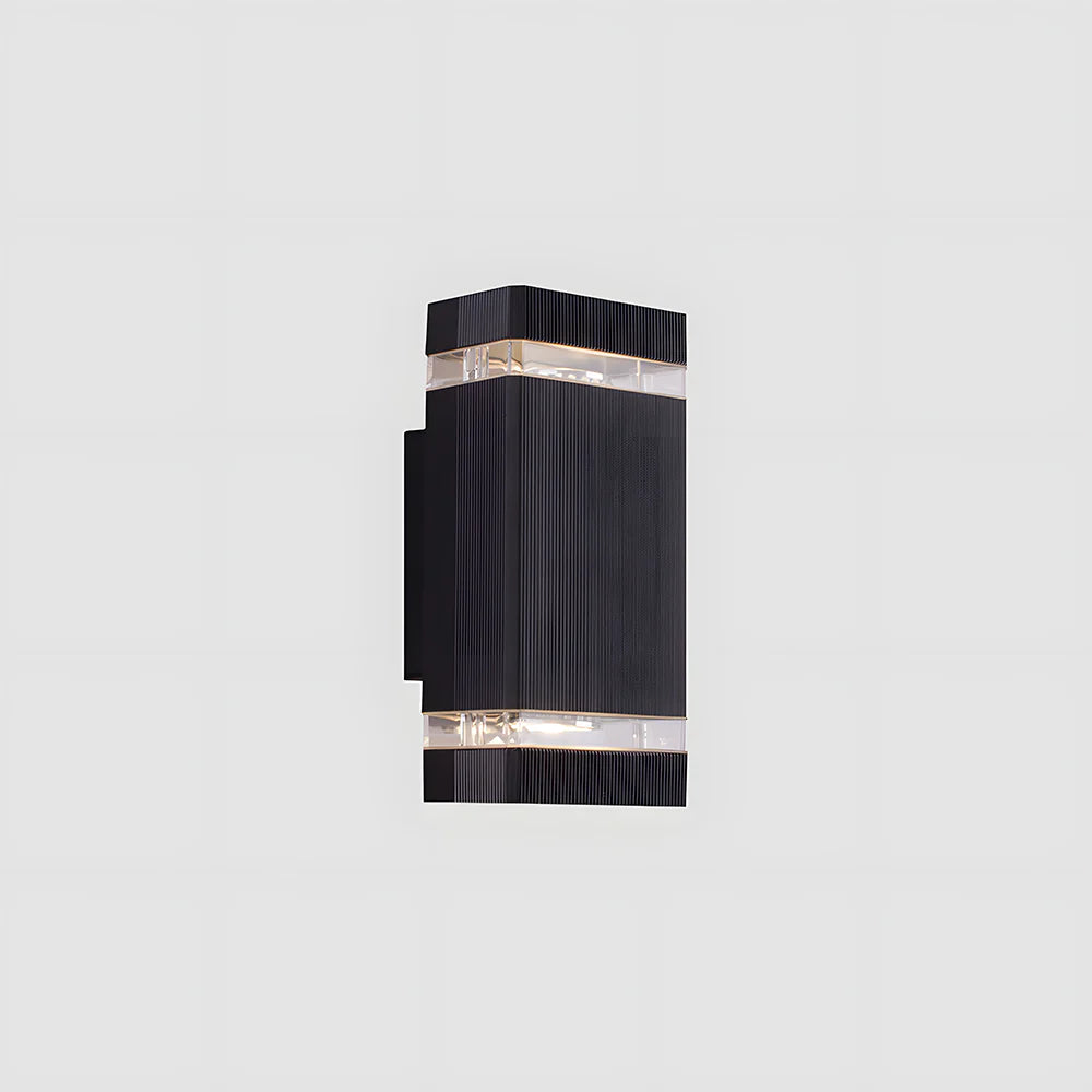 Lampada da parete per esterni moderna ed elegante