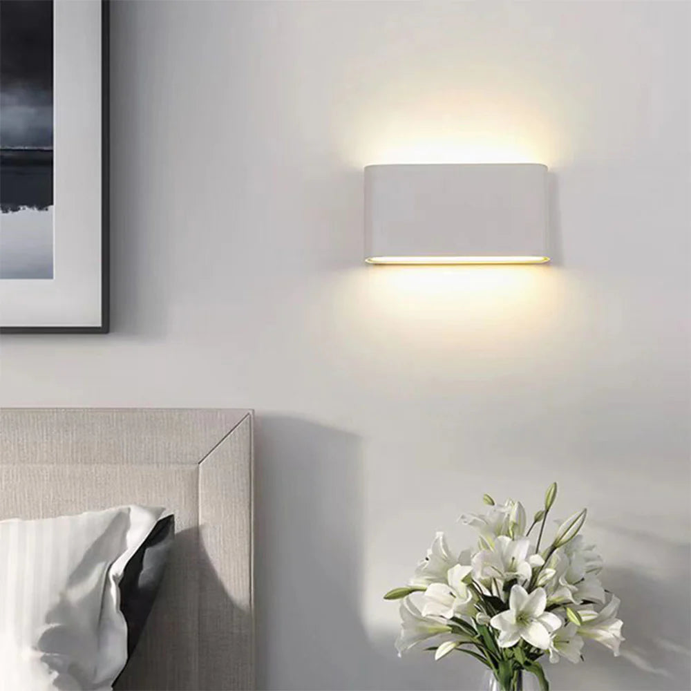 Lampada da parete a doppia testa impermeabile moderna ed elegante