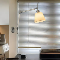 Moderne minimalistisk rockerarmvæglampe