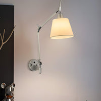 Moderne minimalistisk rockerarmvæglampe