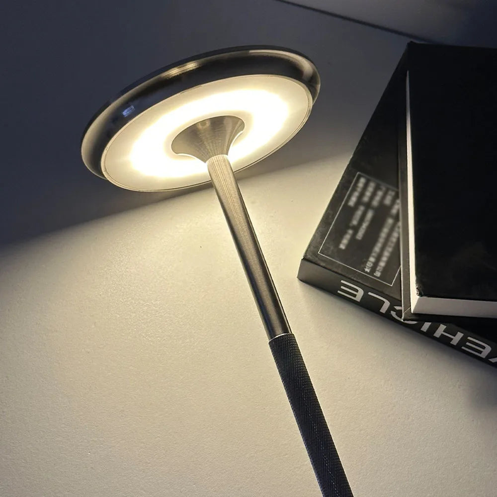 Moderne kabellose Touch-Tischlampe von Glarefusion