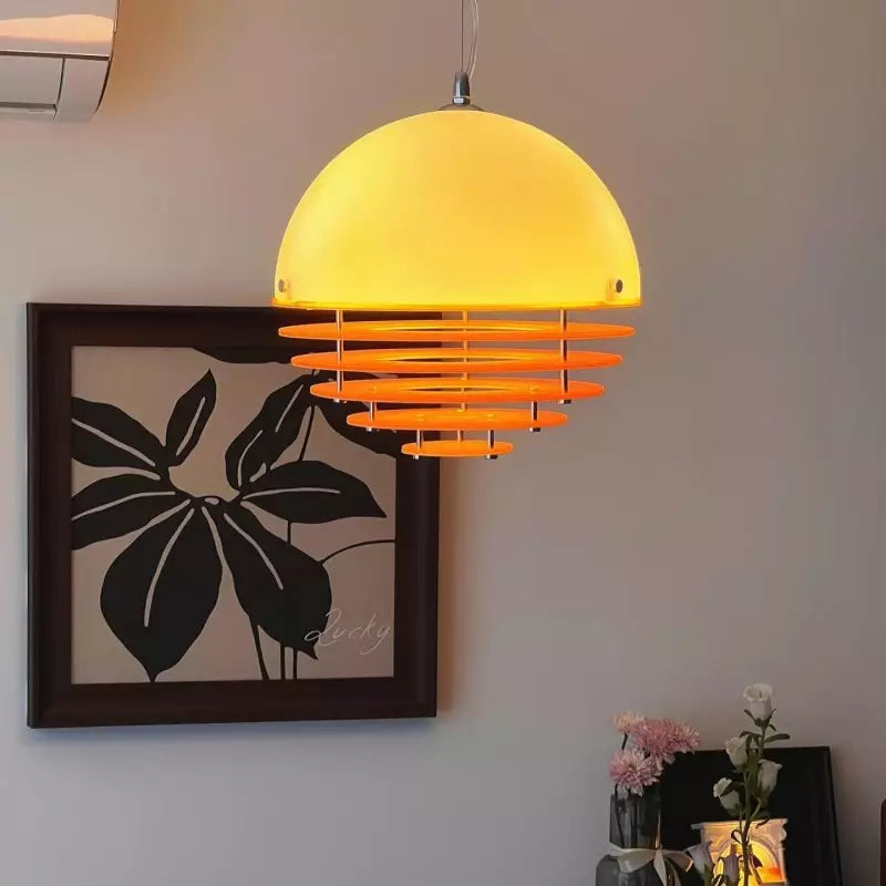 Lampada del ciondolo arancione Bauhaus della metà del secolo