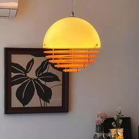 Lampada del ciondolo arancione Bauhaus della metà del secolo