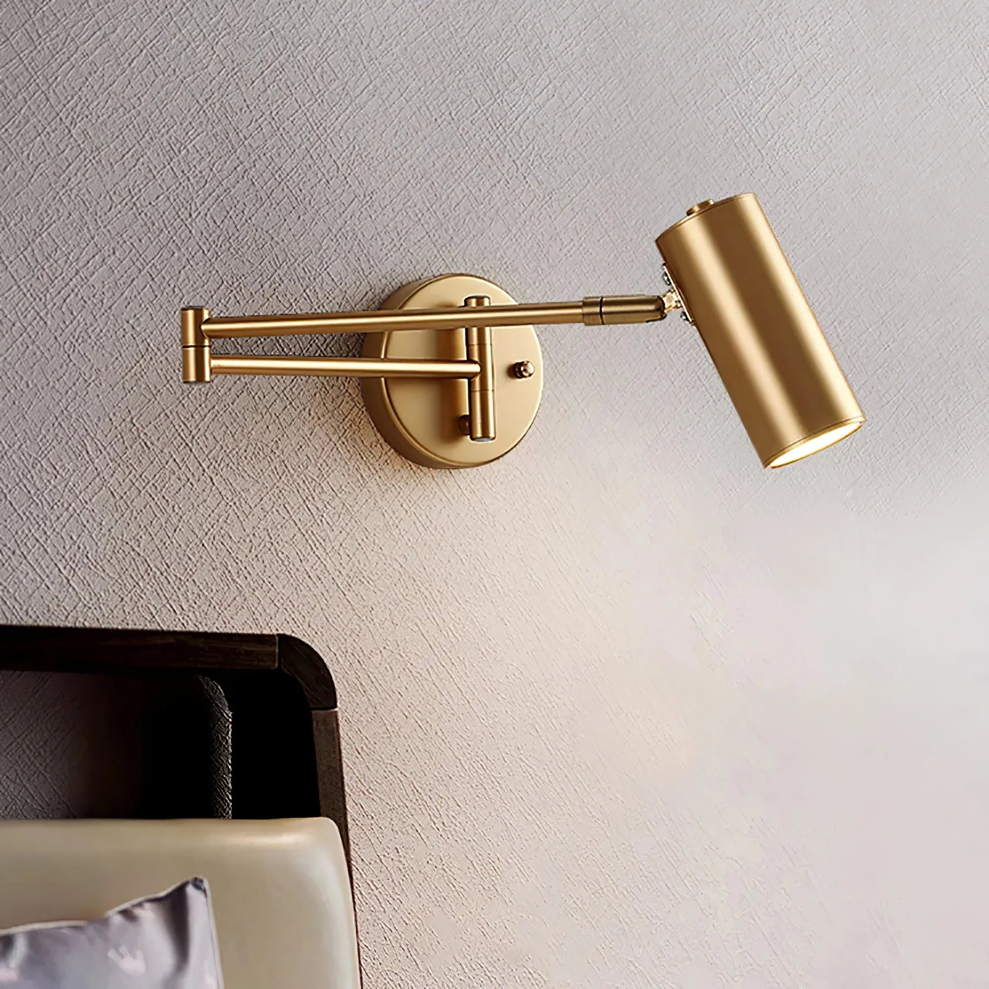 Moderna lampada da parete regolabile Streamline
