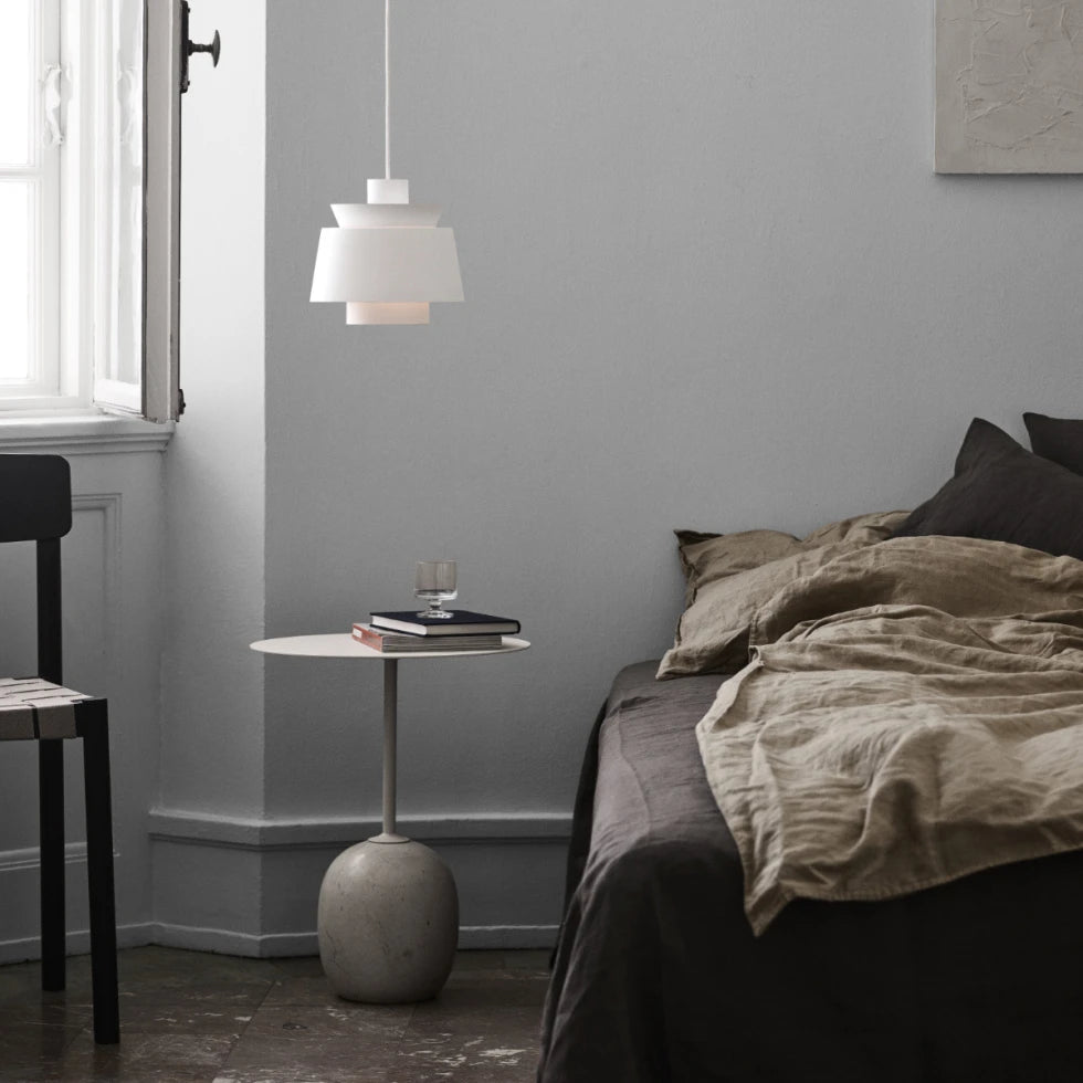 Nordic Light Luxury Minimalist Iron Pendant Light