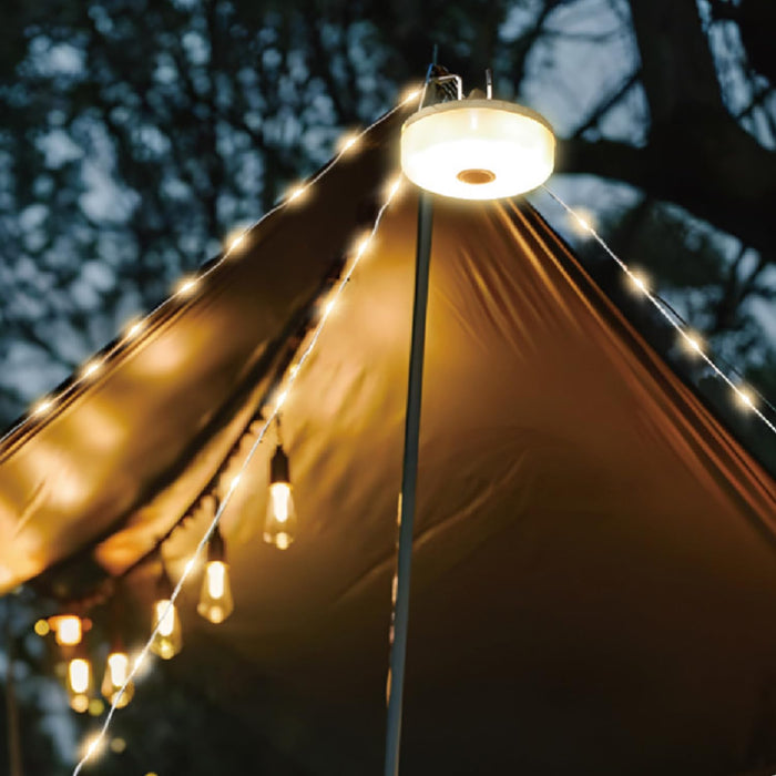 Zeitgenössisches Solar -Campinglicht im Freien