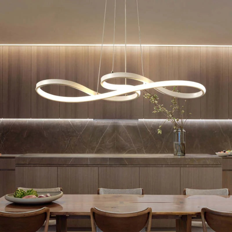 Lampada a sospensione a LED dal design moderno con note musicali