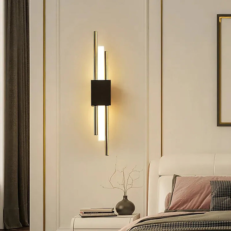 Modern Linear Metal Wall Light