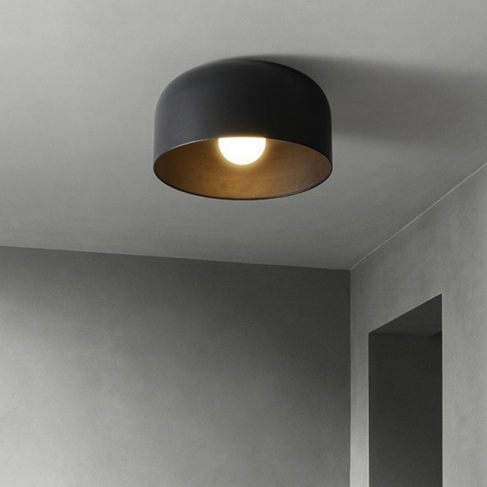 Modern rund taklampa i metall