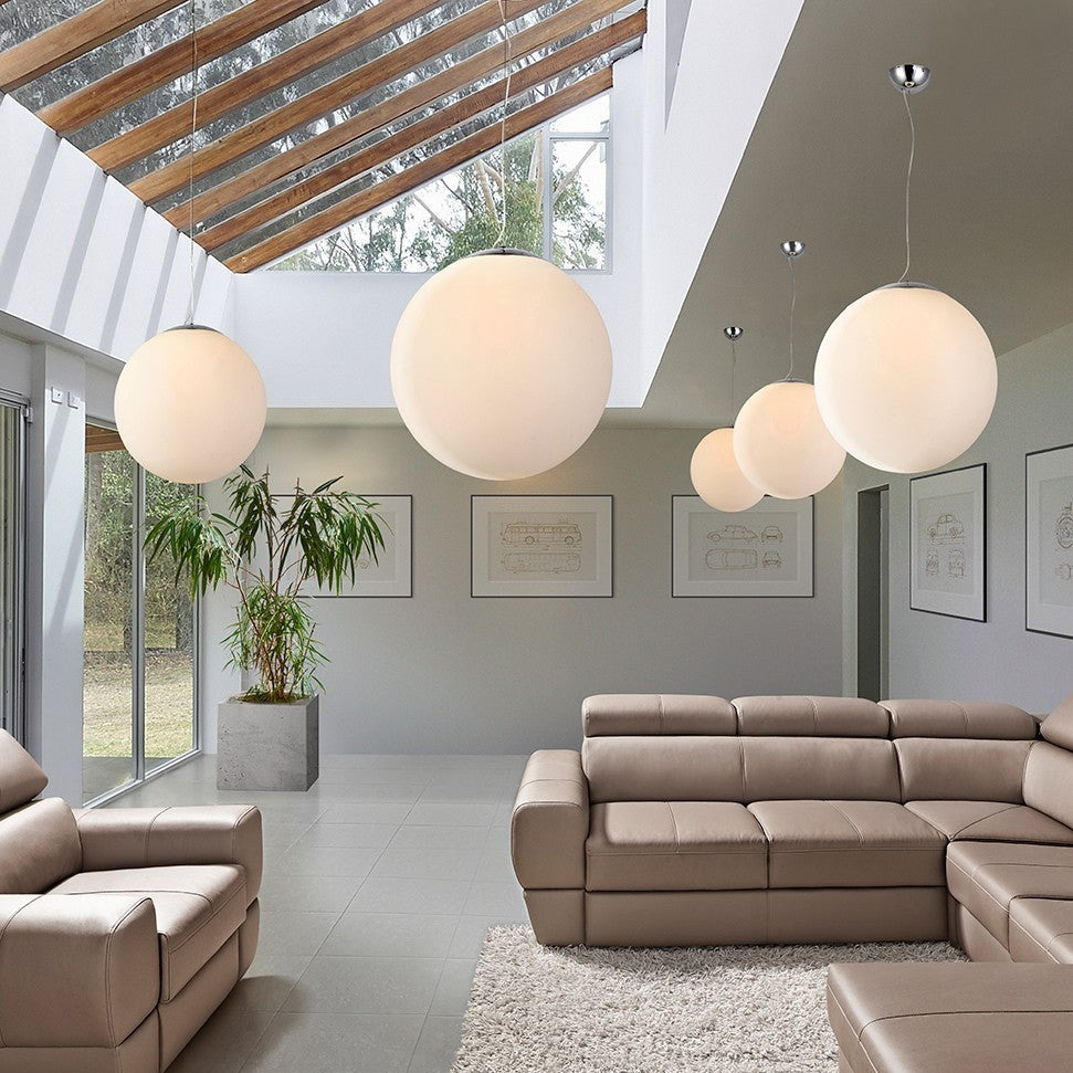 Lampadario moderno a sospensione con globo in vetro di grandi dimensioni